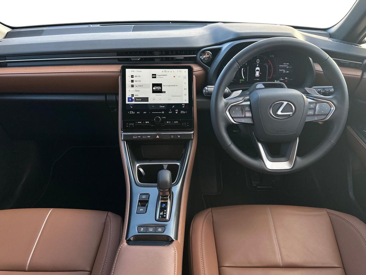 Used Lexus LBX 2025 for sale - 77013522: Photo 8