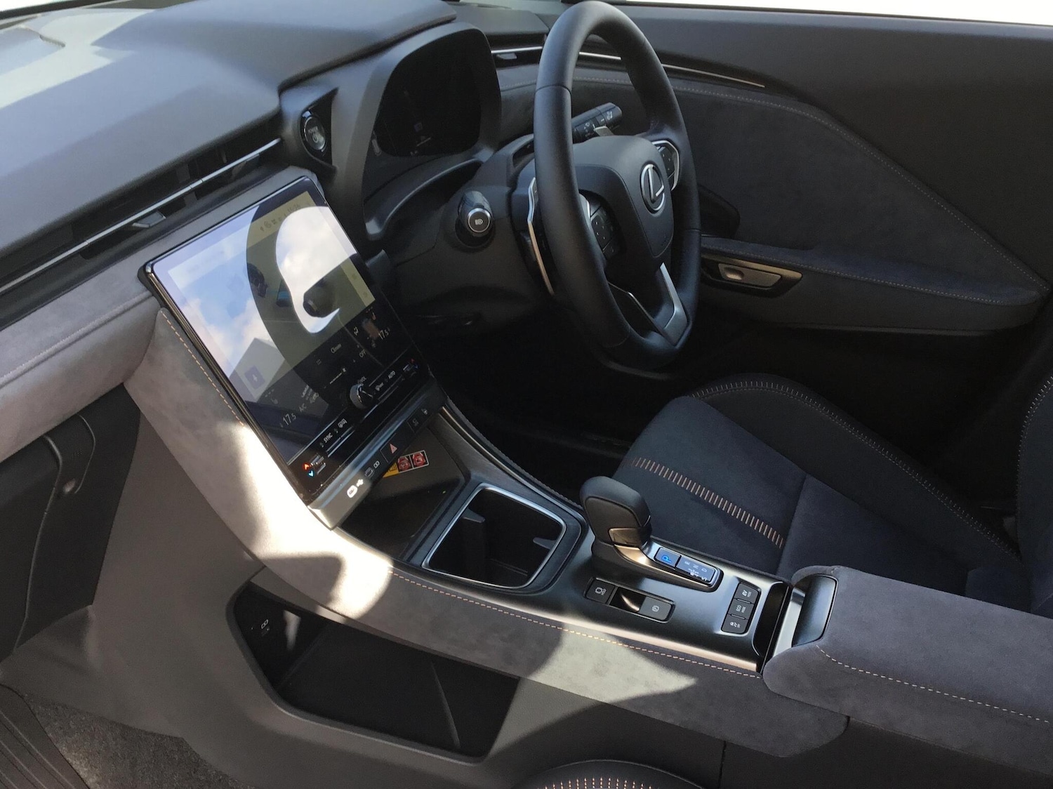 Used Lexus LBX 2025 for sale - 77013439: Photo 2