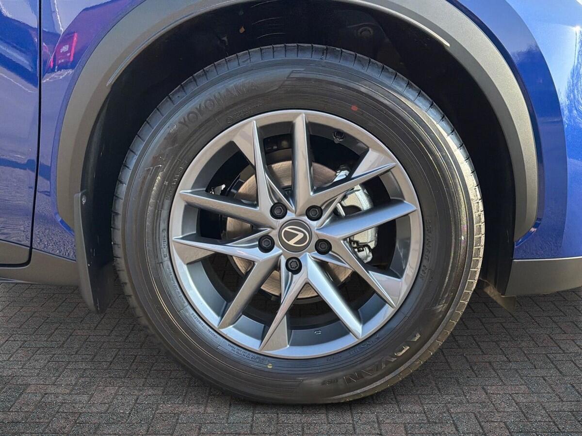 Used Lexus LBX 2026 for sale - 77770671: Photo 6