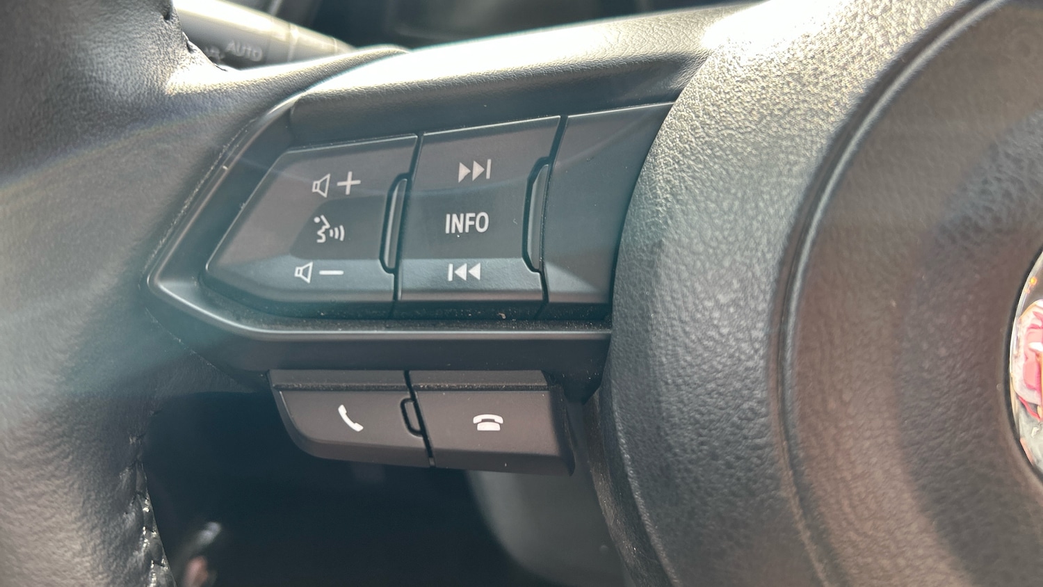 Used Mazda Mazda2 2023 for sale - 77901463: Photo 27