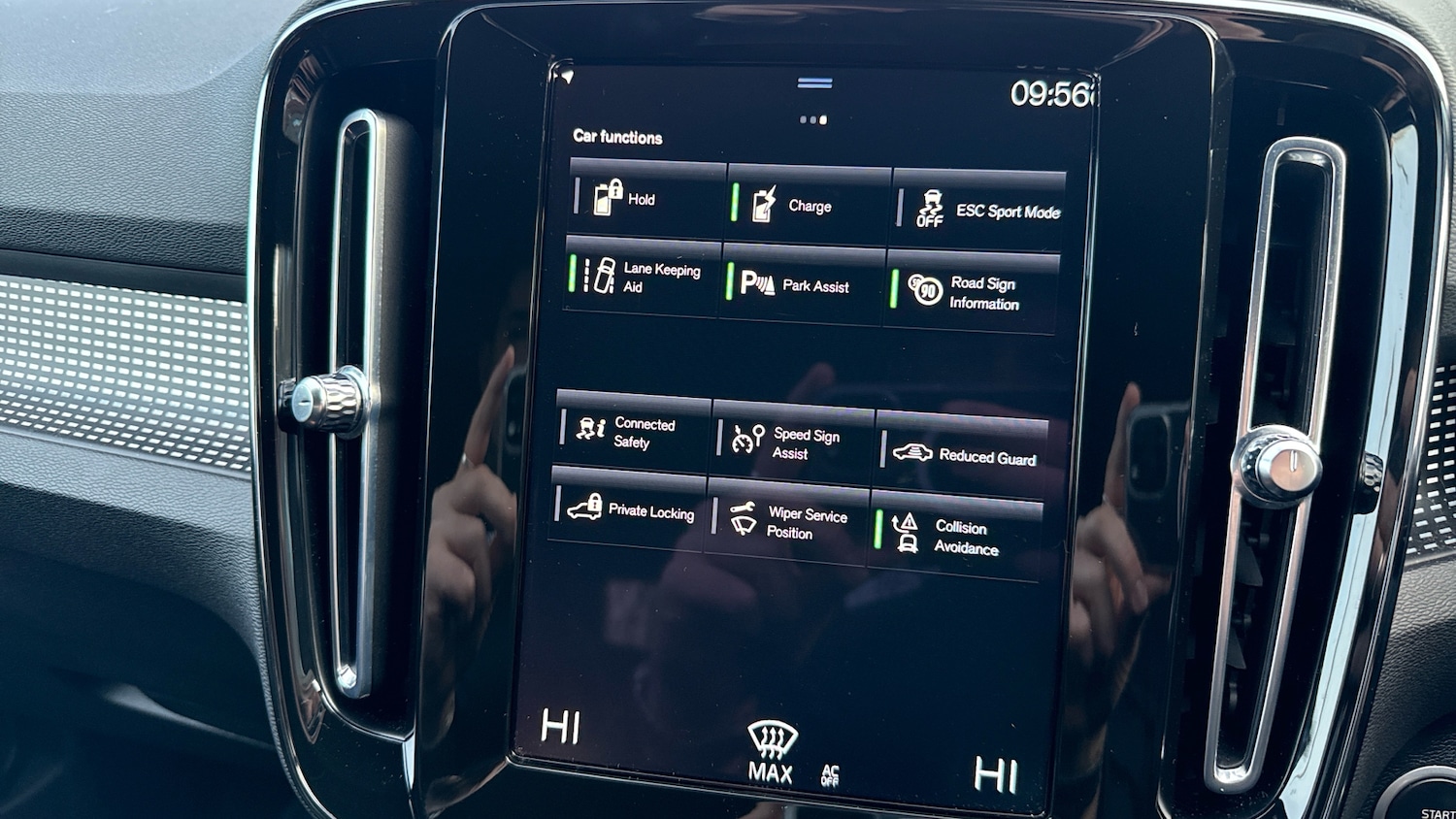 Used Volvo XC40 2021 for sale - 77195634: Photo 34