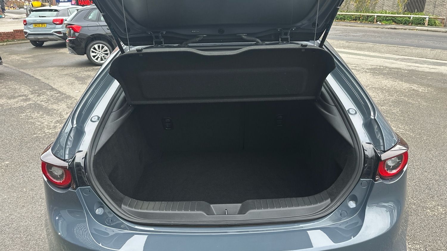 Used Mazda Mazda3 2024 for sale - 76493793: Photo 4