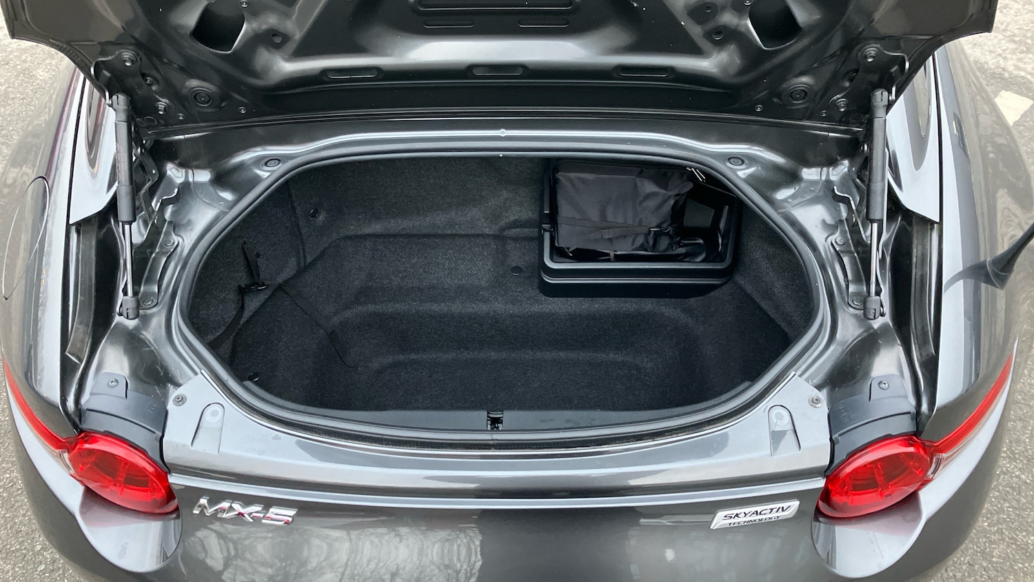 Used Mazda MX-5 2019 for sale - 77438119: Photo 4