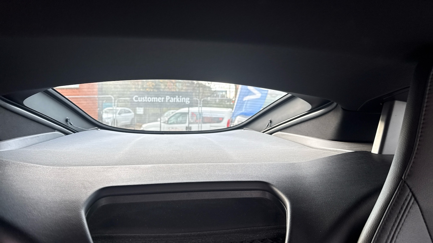 Used Jaguar F-Type 2017 for sale - 76948170: Photo 15