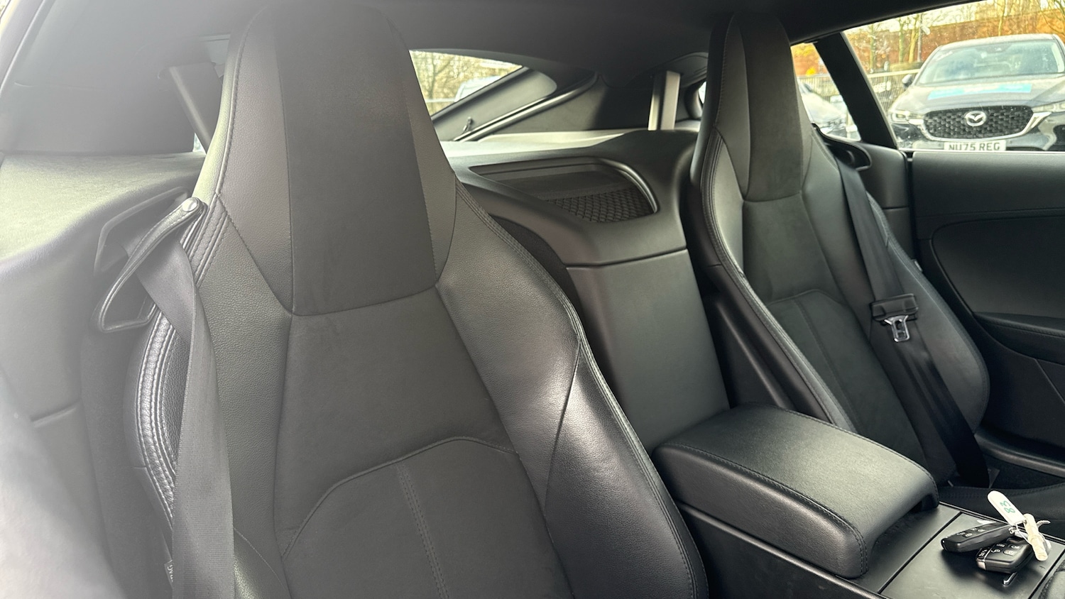 Used Jaguar F-Type 2017 for sale - 76948170: Photo 16