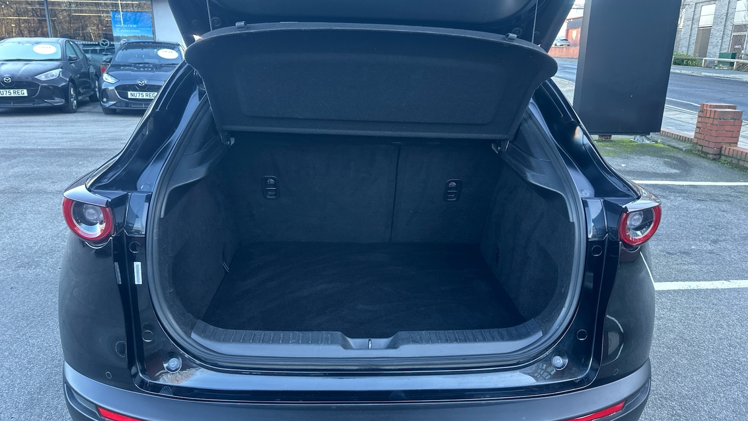 Used Mazda CX-30 2023 for sale - 77619773: Photo 4