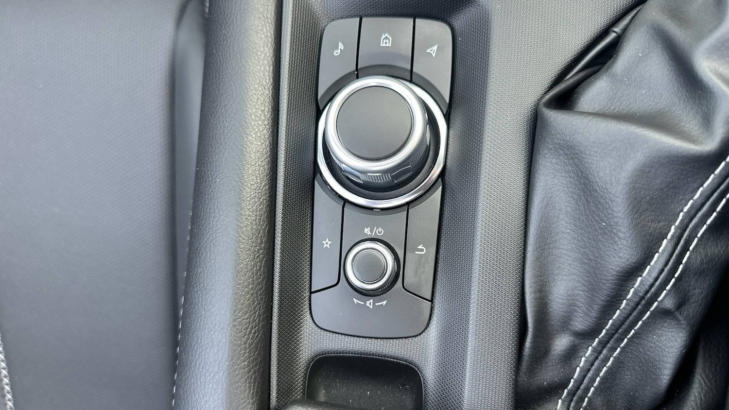 Used Mazda MX-5 2026 for sale - 77775000: Photo 36