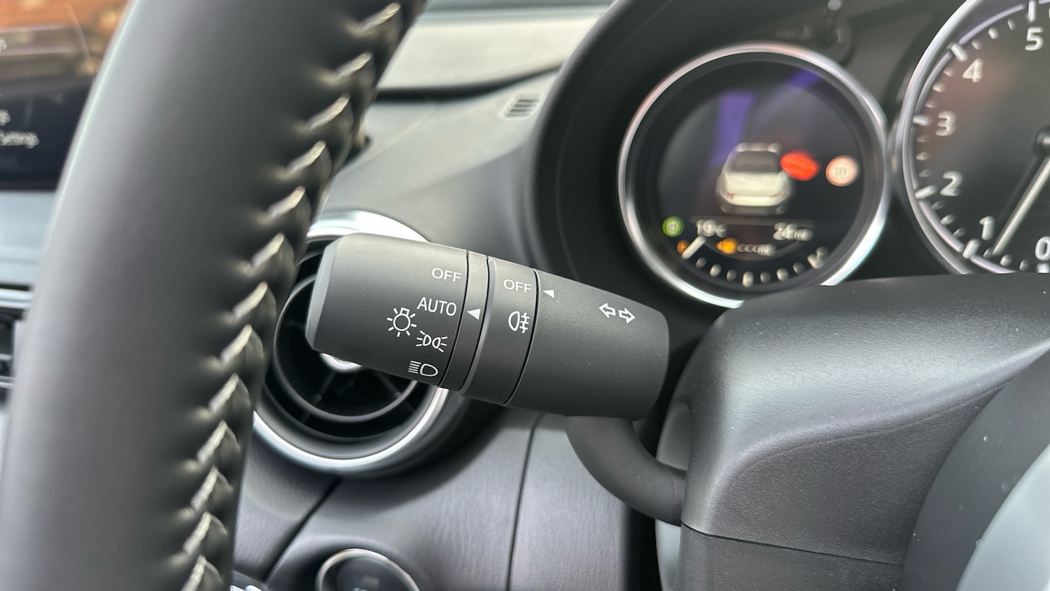 Used Mazda MX-5 2026 for sale - 77775000: Photo 40