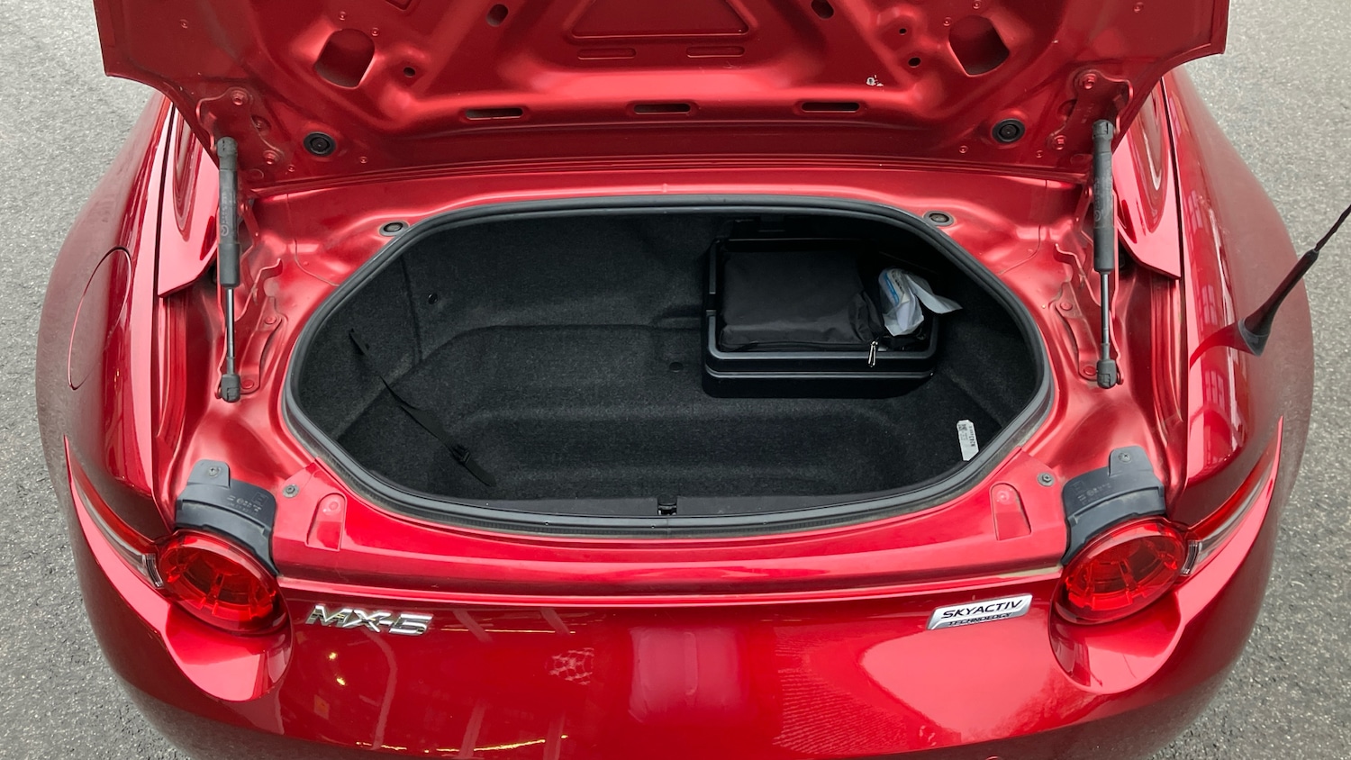 Used Mazda MX-5 2019 for sale - 76859022: Photo 4