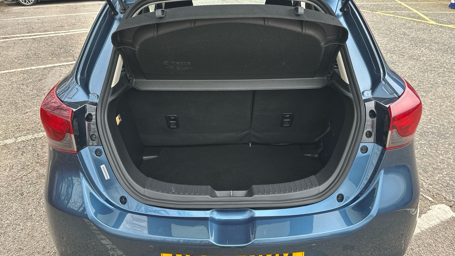 Used Mazda Mazda2 2020 for sale - 77973889: Photo 4