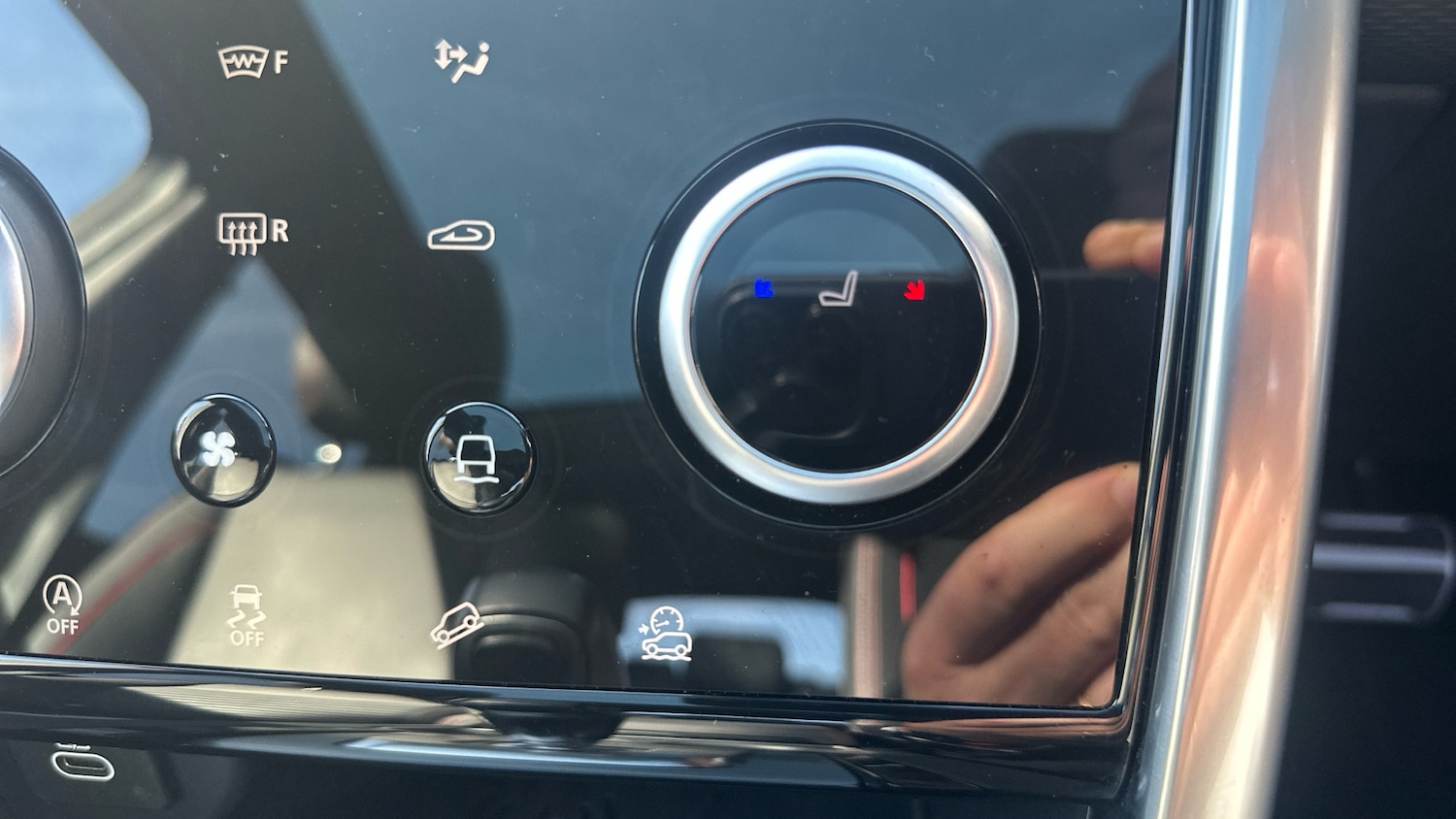 Used Land Rover Discovery Sport 2022 for sale - 76536498: Photo 32