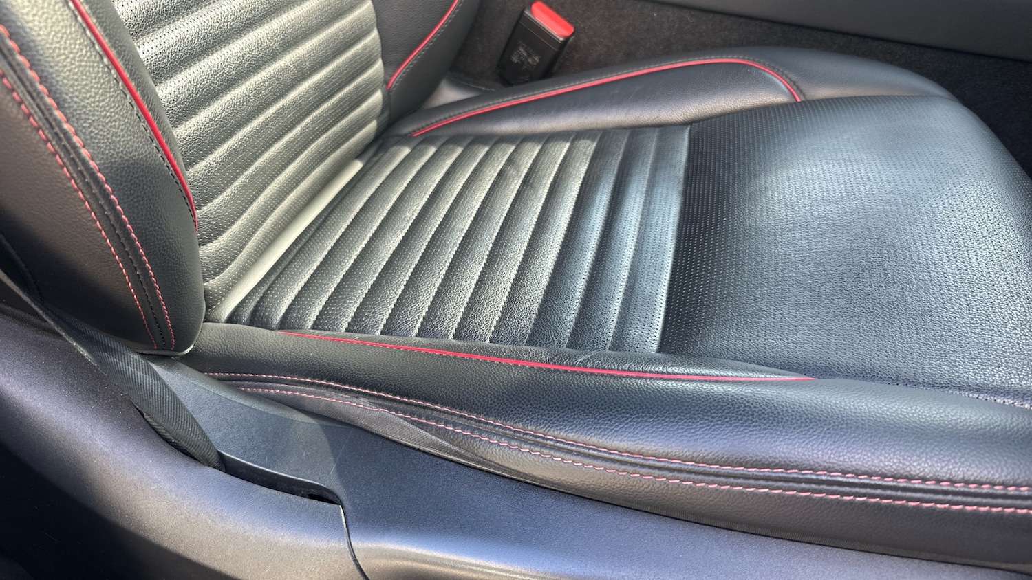 Used Land Rover Discovery Sport 2022 for sale - 76536498: Photo 46