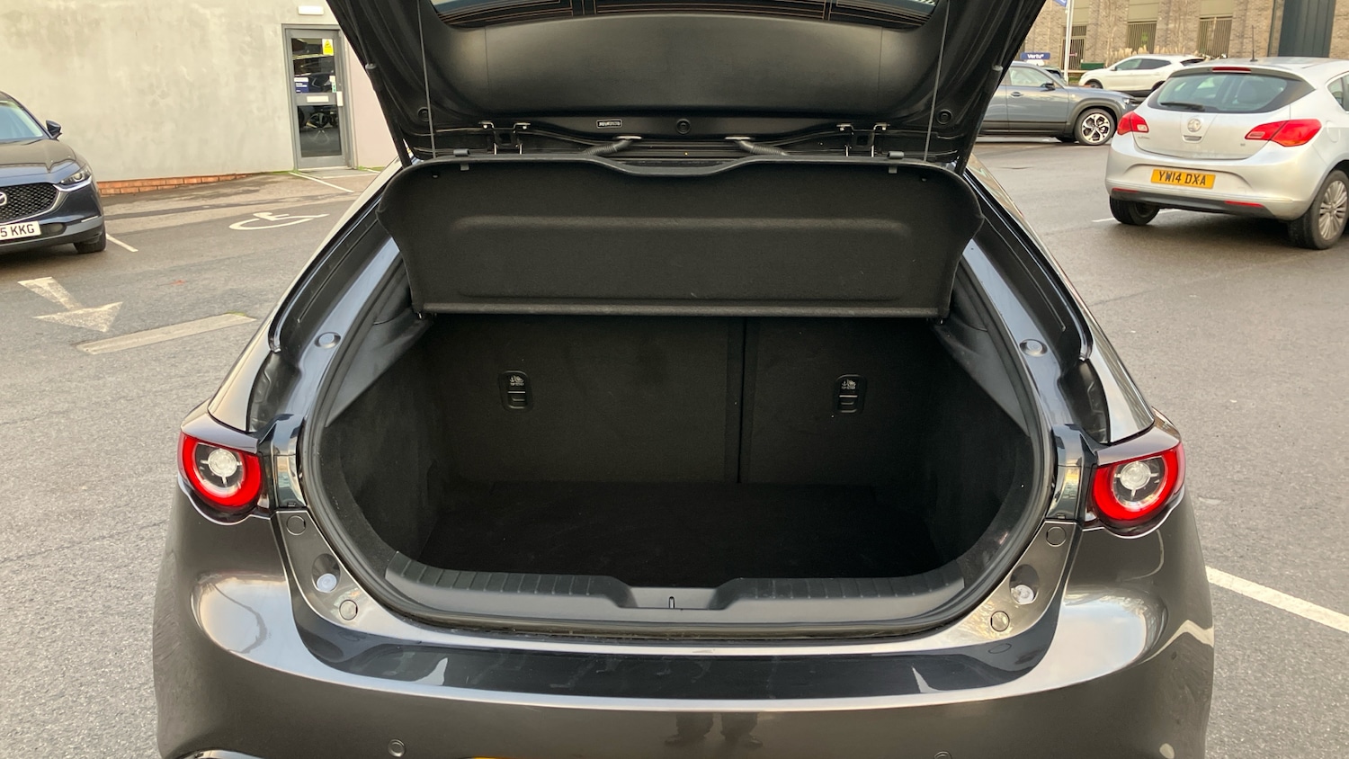 Used Mazda Mazda3 2025 for sale - 76649945: Photo 4