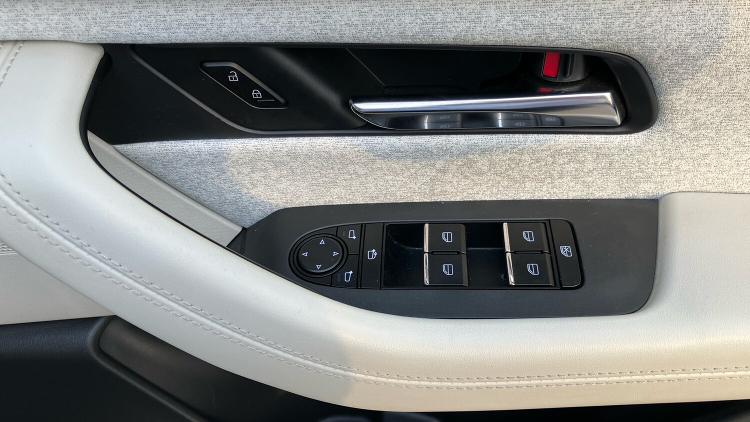 Used Mazda CX-60 2023 for sale - 77883863: Photo 37