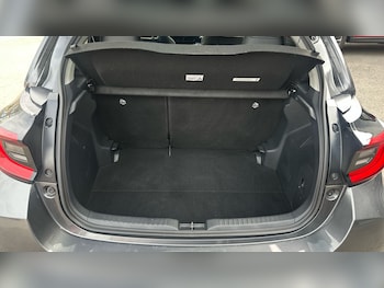 Used Mazda Mazda2 HYBRID 2023 for sale - 75581699: Photo