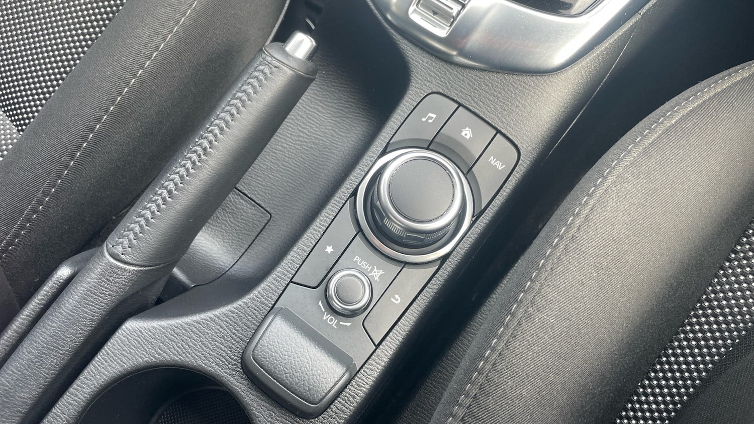 Used Mazda Mazda2 2019 for sale - 76858657: Photo 24