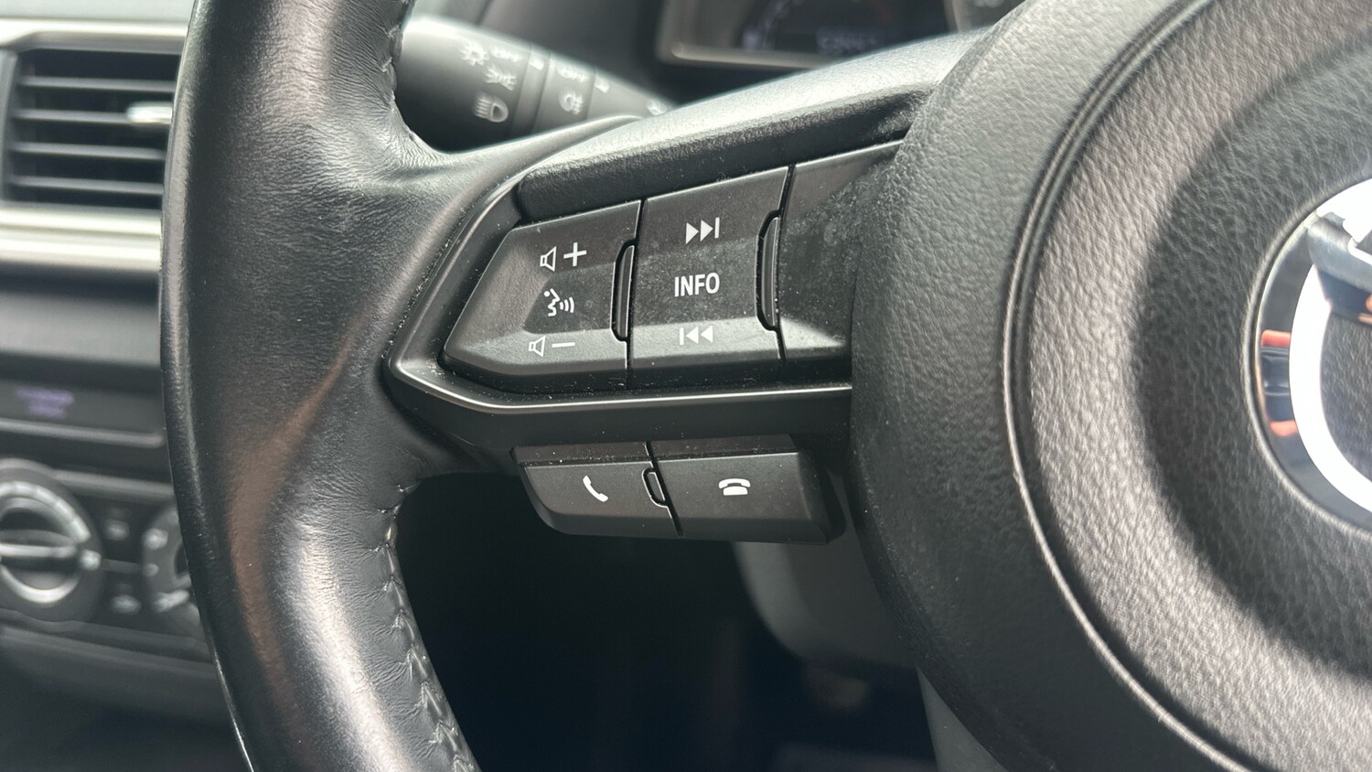 Used Mazda Mazda3 2017 for sale - 78145750: Photo 33