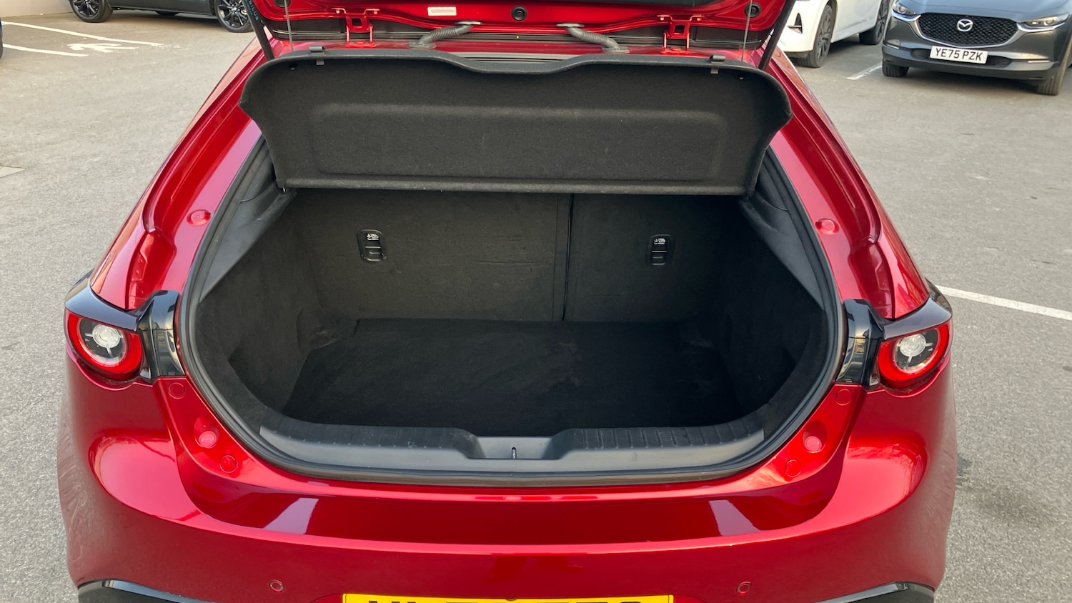 Used Mazda Mazda3 2023 for sale - 77776193: Photo 4