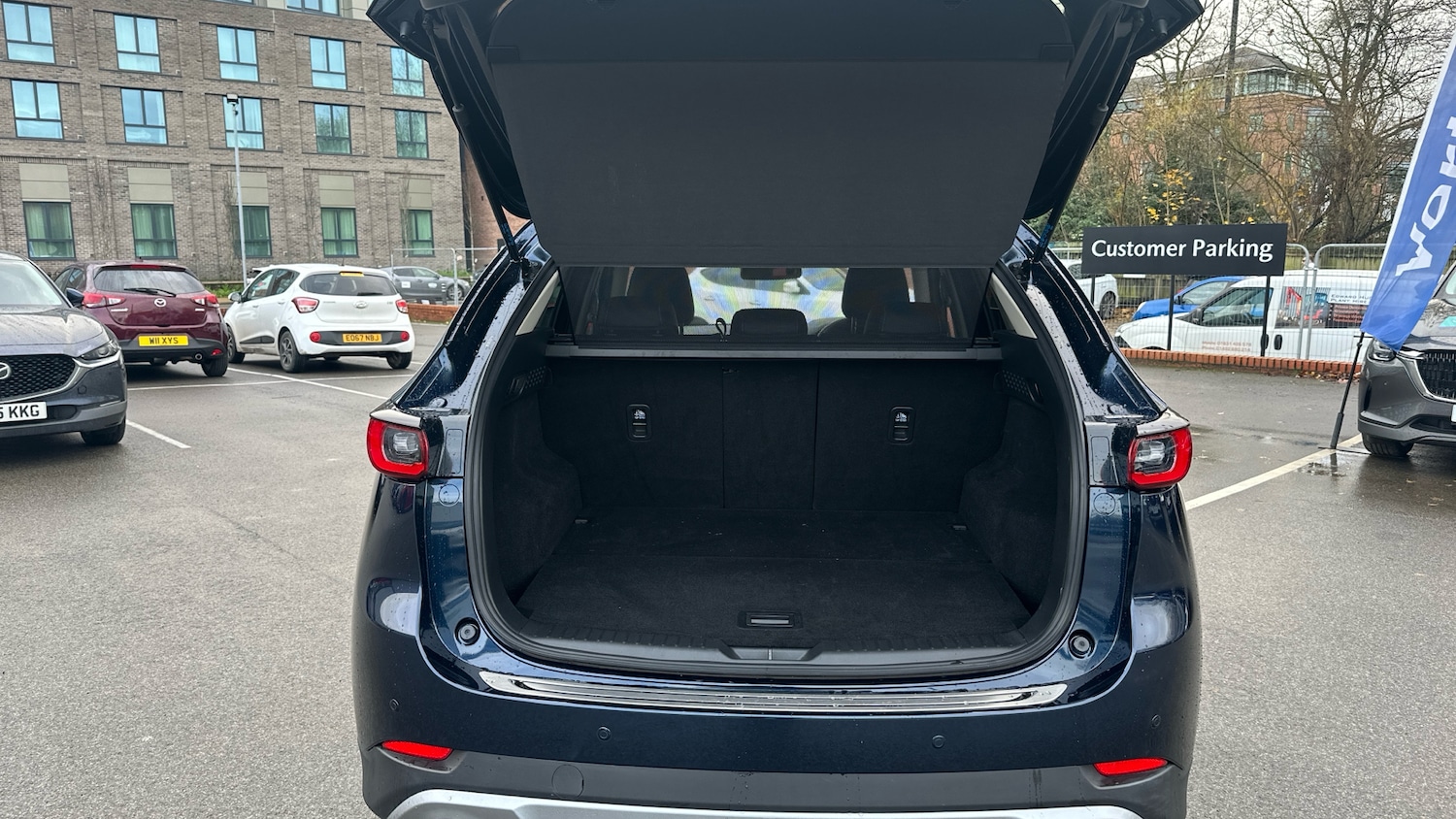 Used Mazda CX-5 2023 for sale - 76853402: Photo 4