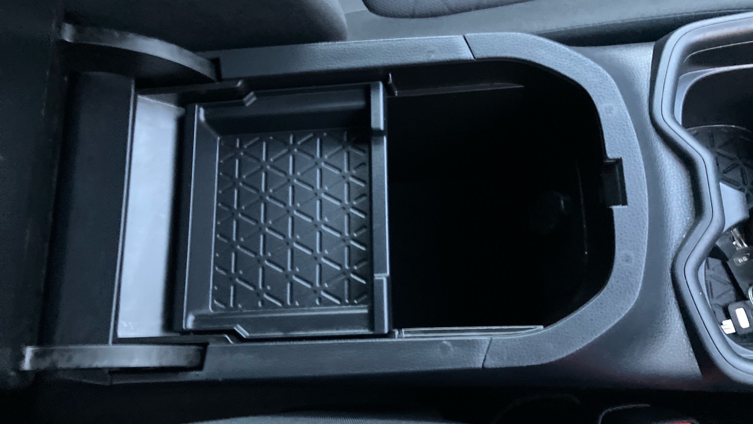 Used Toyota RAV4 2021 for sale - 77416881: Photo 25