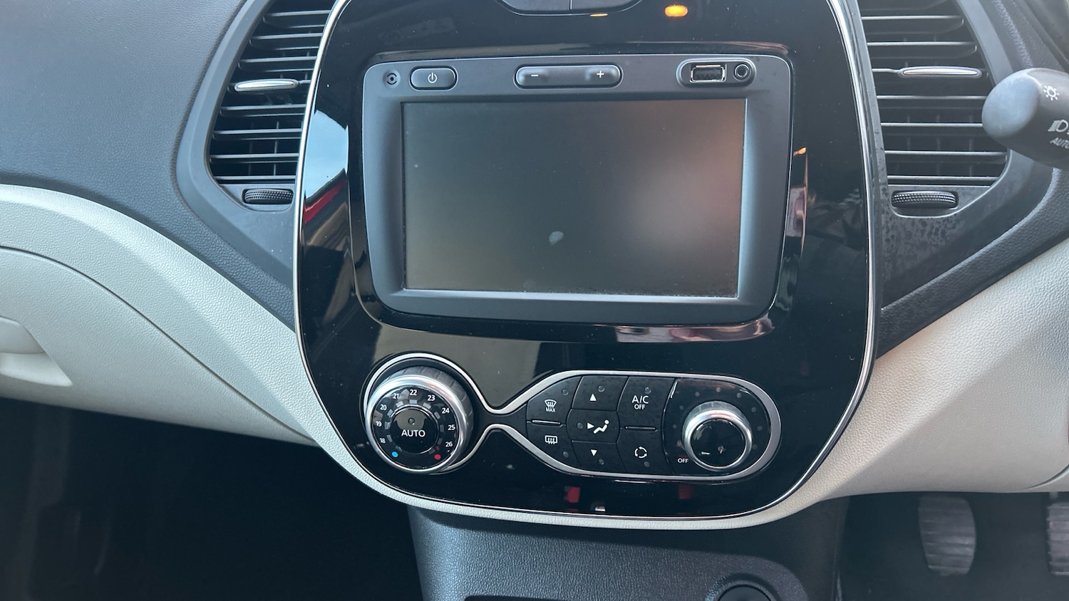 Used Renault Captur 2019 for sale - 77409358: Photo 24