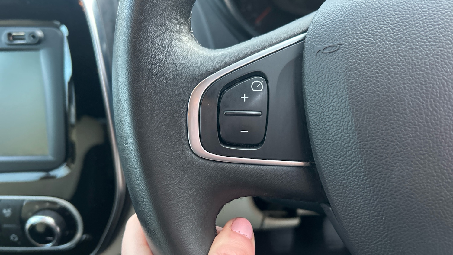 Used Renault Captur 2019 for sale - 77409358: Photo 30