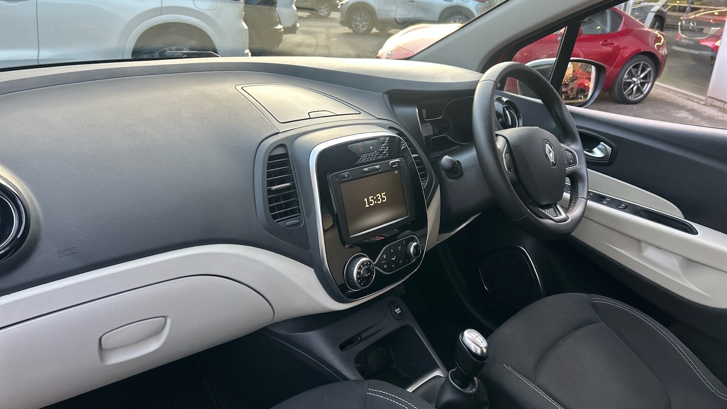 Used Renault Captur 2019 for sale - 77409358: Photo 9