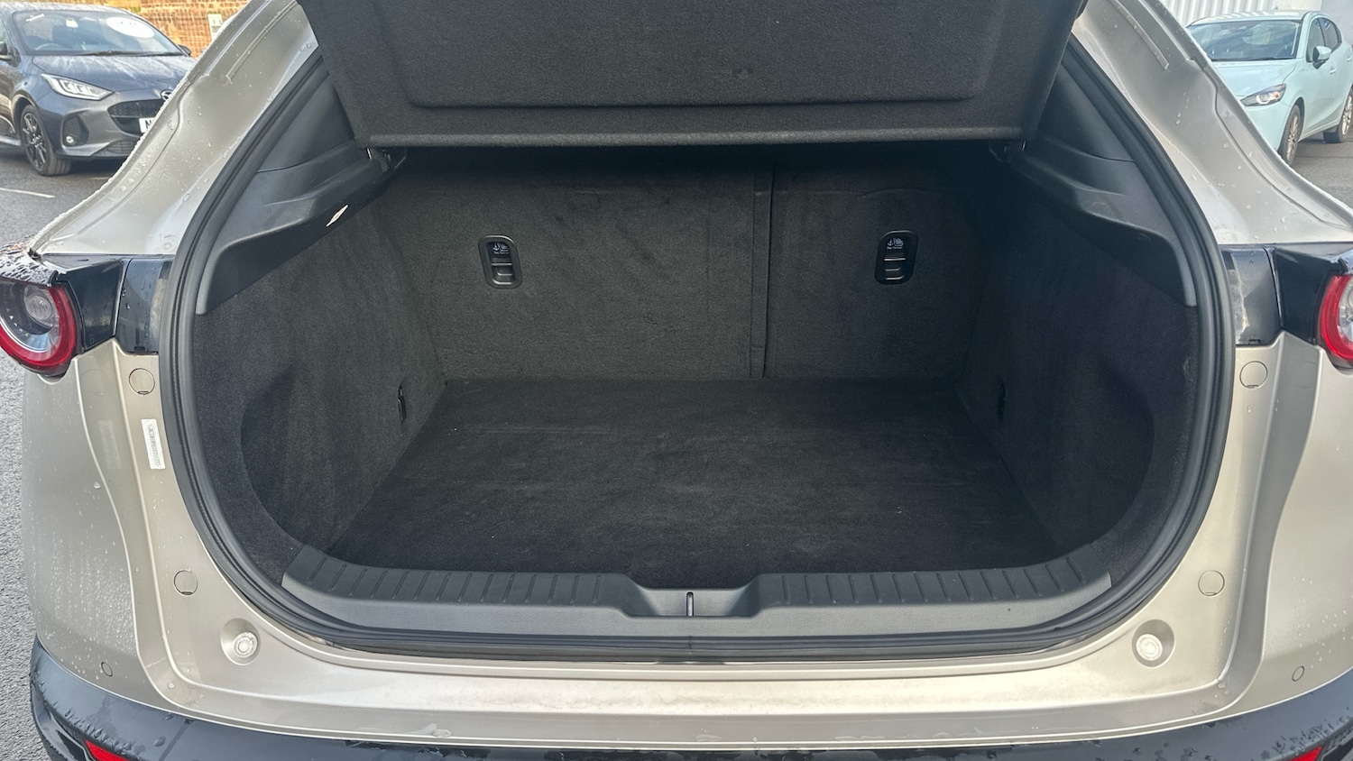 Used Mazda CX-30 2022 for sale - 76525624: Photo 4