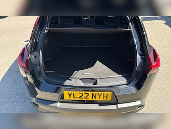 Used Lexus UX 2022 for sale - 75240430: Photo