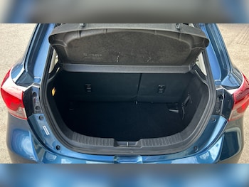 Used Mazda Mazda2 2023 for sale - 78077526: Photo