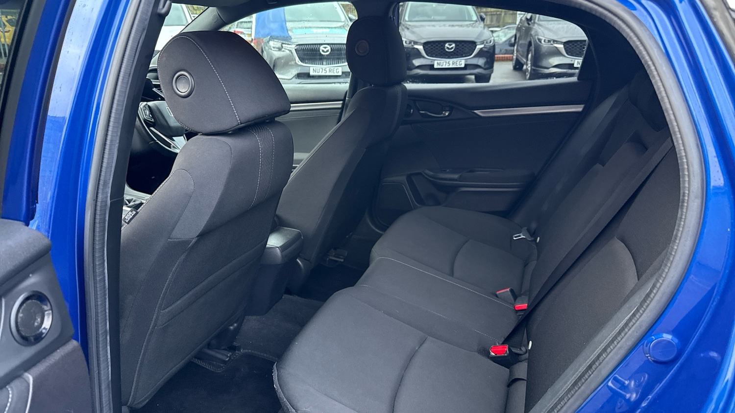 Used Honda Civic 2017 for sale - 76699185: Photo 16