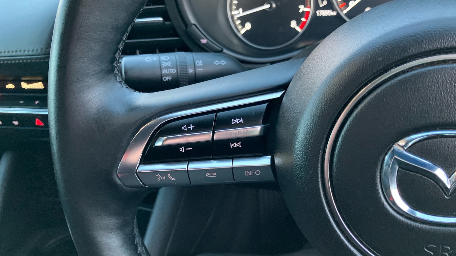 Used Mazda Mazda3 2023 for sale - 77578110: Photo 28