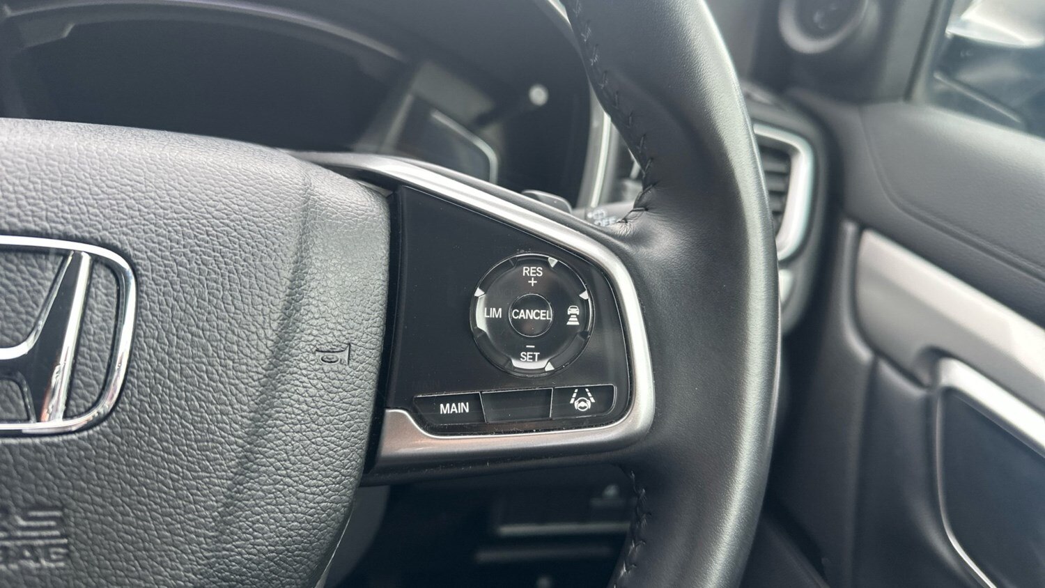 2022 Honda CR-V 2.0 i-MMD Hybrid SR 5dr eCVT Hybrid Estate Estate Hybrid Automat - Picture 21 of 24