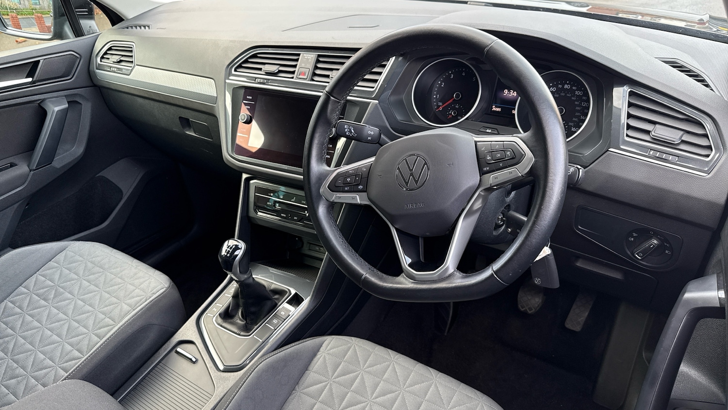 Used Volkswagen Tiguan 2021 for sale - 76525623: Photo 11