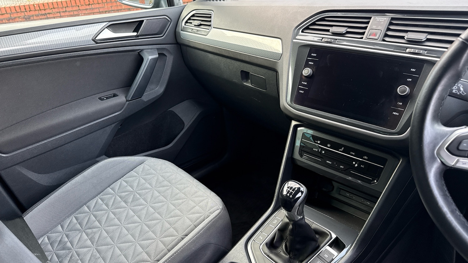 Used Volkswagen Tiguan 2021 for sale - 76525623: Photo 14