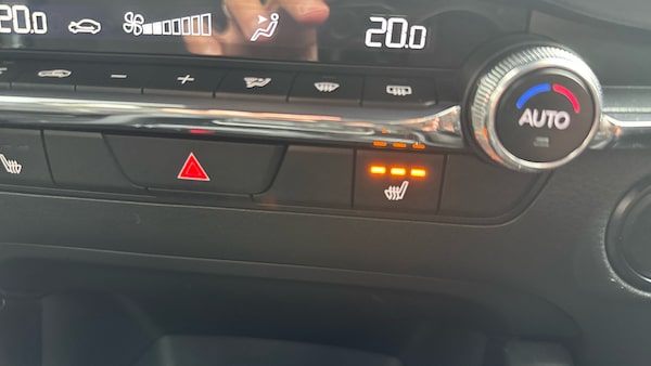 Used Mazda Mazda3 2023 for sale - 76206523: Photo 26