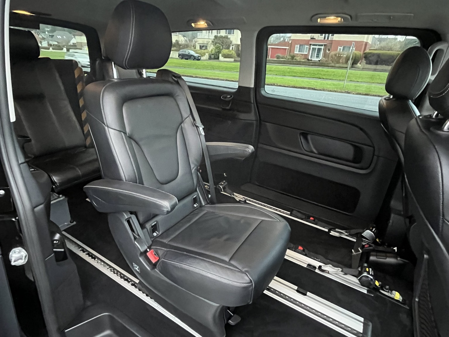 Used Mercedes-Benz V-Class 2015 for sale - 78018267: Photo 24