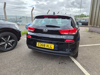 Used Hyundai i30 2018 for sale - 79392196: Photo