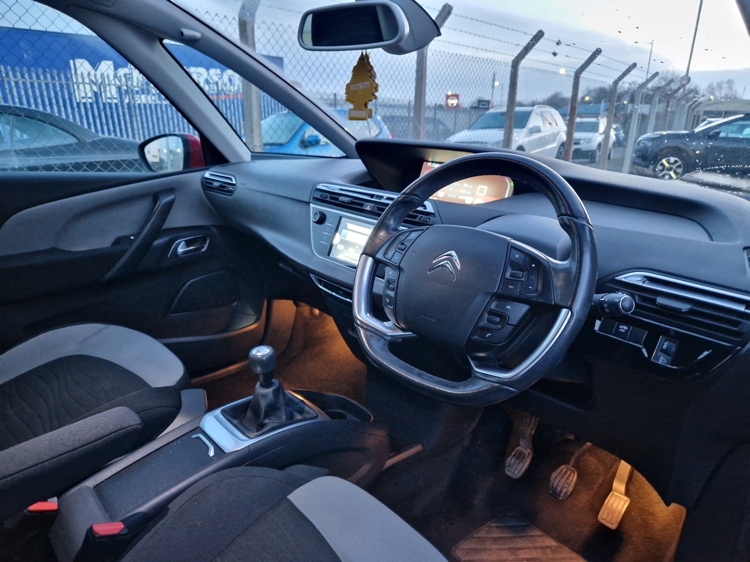 Used Citroen C4 Picasso 2014 for sale - 77019223: Photo 5