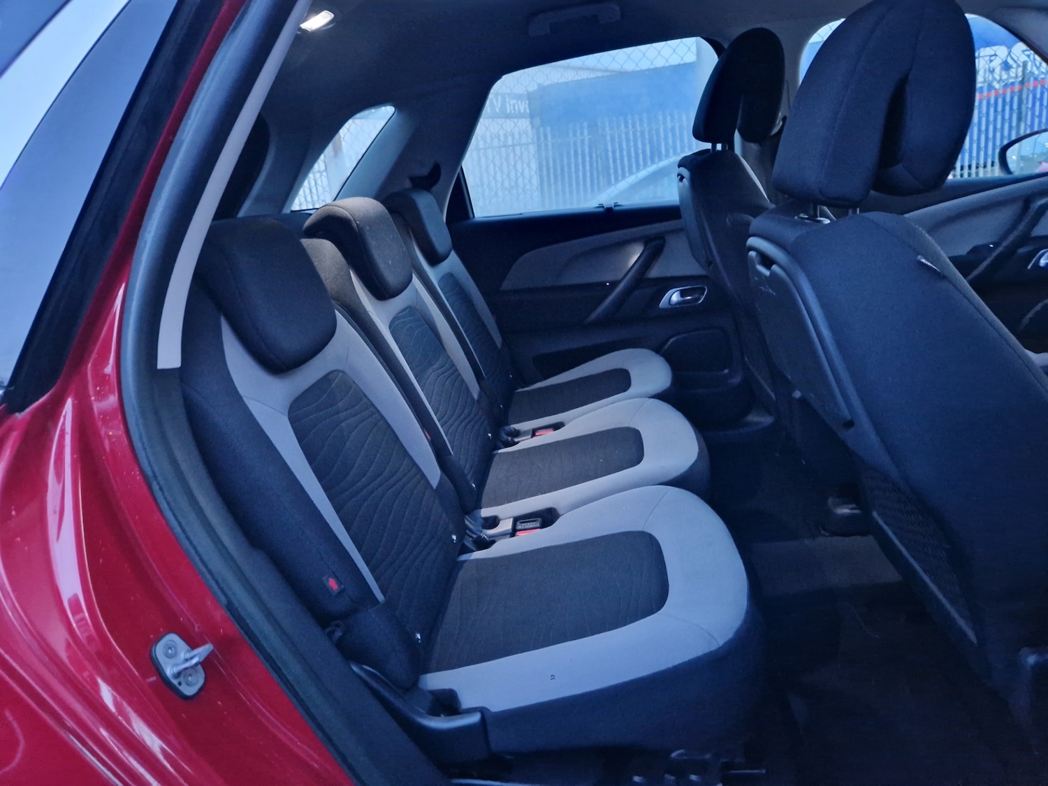 Used Citroen C4 Picasso 2014 for sale - 77019223: Photo 7