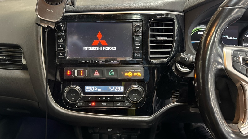 Used Mitsubishi Outlander 2017 for sale - 77213205: Photo 11