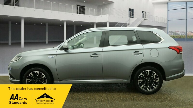 Used Mitsubishi Outlander 2017 for sale - 77213205: Photo 7