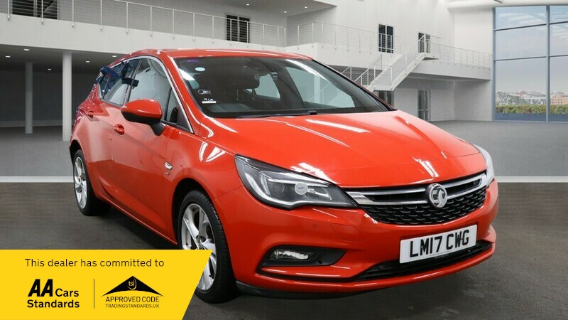 Used Vauxhall Astra 2017 for sale - 76974086: Photo 1
