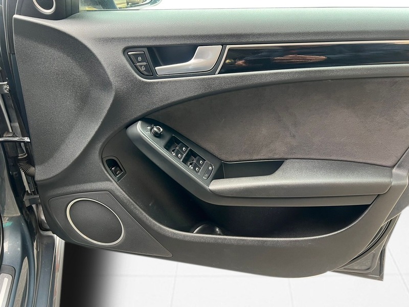 Used Audi A4 2011 for sale - 77535656: Photo 26