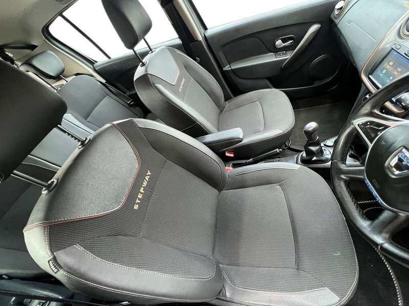 Used Dacia Sandero 2017 for sale - 76855328: Photo 25