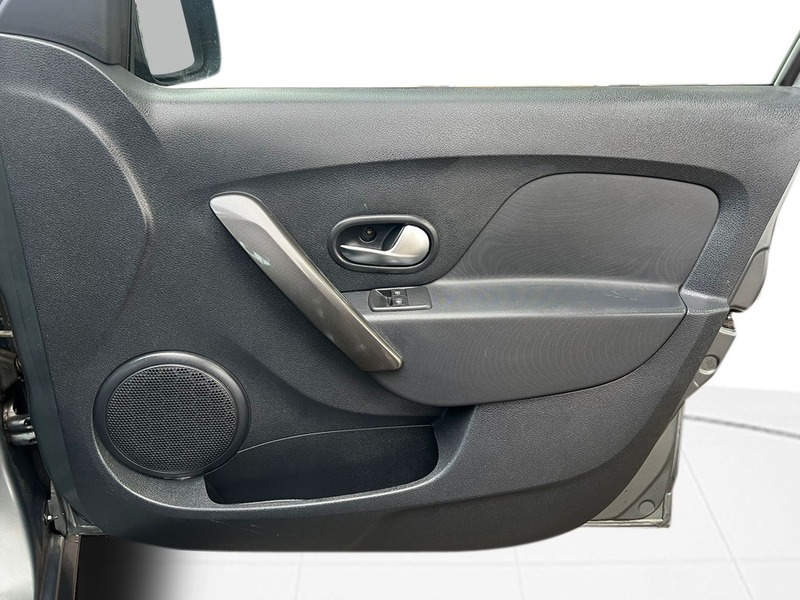 Used Dacia Sandero 2017 for sale - 76855328: Photo 26