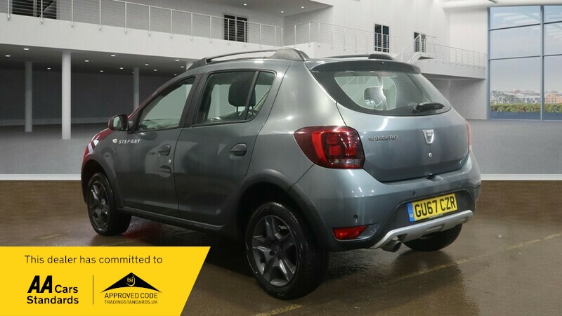Used Dacia Sandero 2017 for sale - 76855328: Photo 3