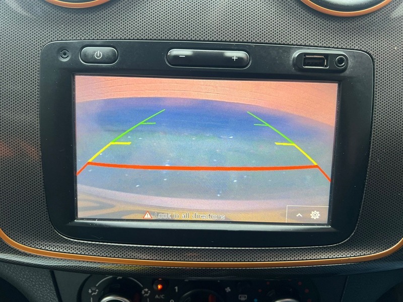 Used Dacia Sandero 2017 for sale - 76855328: Photo 36