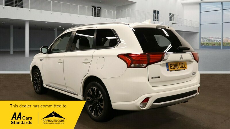Used Mitsubishi Outlander 2016 for sale - 76962898: Photo 3