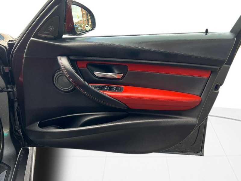 Used BMW 3 Series 2017 for sale - 77521754: Photo 35